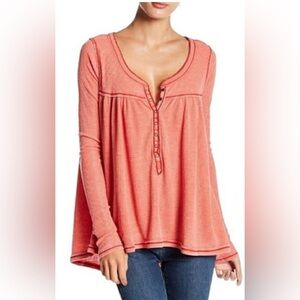 We The Free Coral Pink Long-Sleeve Henley Swing Top
